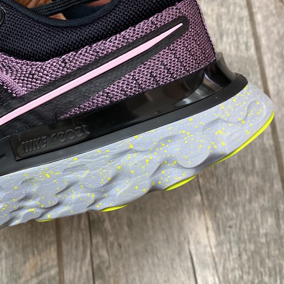 Nike React Infinity Run Flyknit 2 8.5 : Violet Dust/elemental Pink - Picture 8 of 10